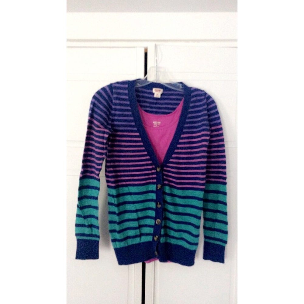 Striped light weight sweater with matching tank